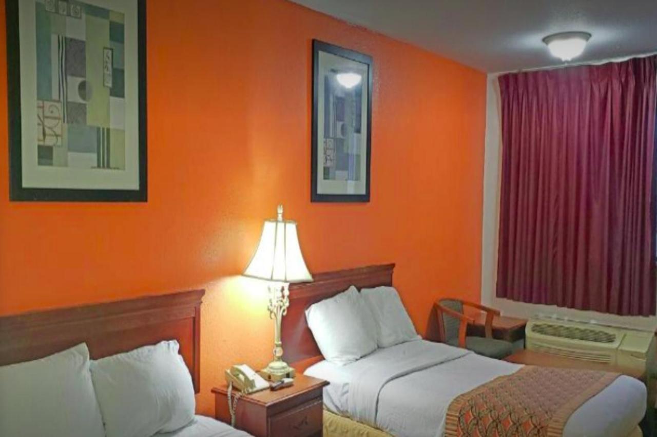 Oyo Hotel Richmond Hill Savannah Area I-95 ภายนอก รูปภาพ